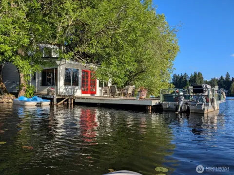 1111 Lake Sawyer Island