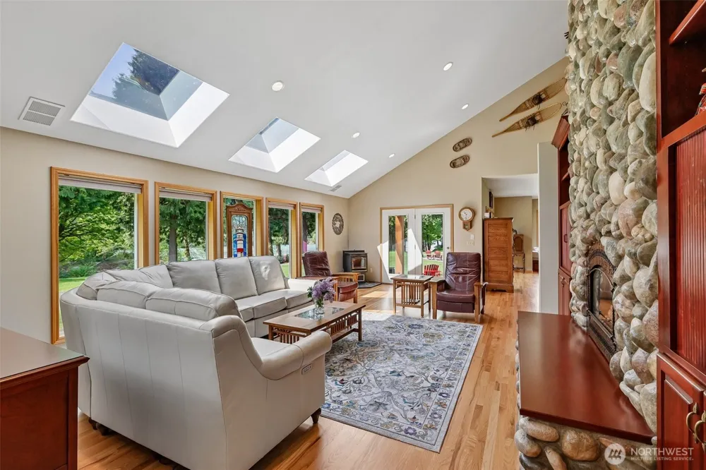 37938 Theo Lane Concrete, WA 98237