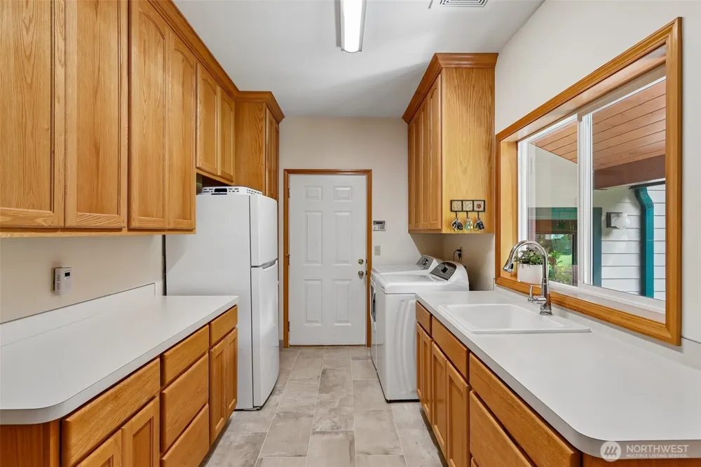 37938 Theo Lane Concrete, WA 98237