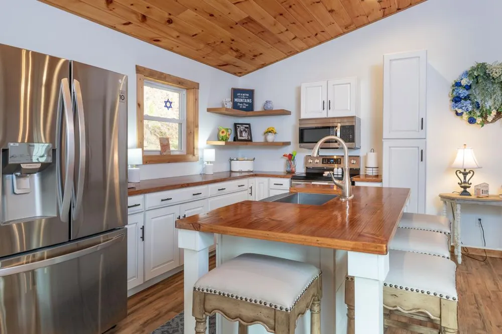 Hemlock Drive Almond, NC 28702