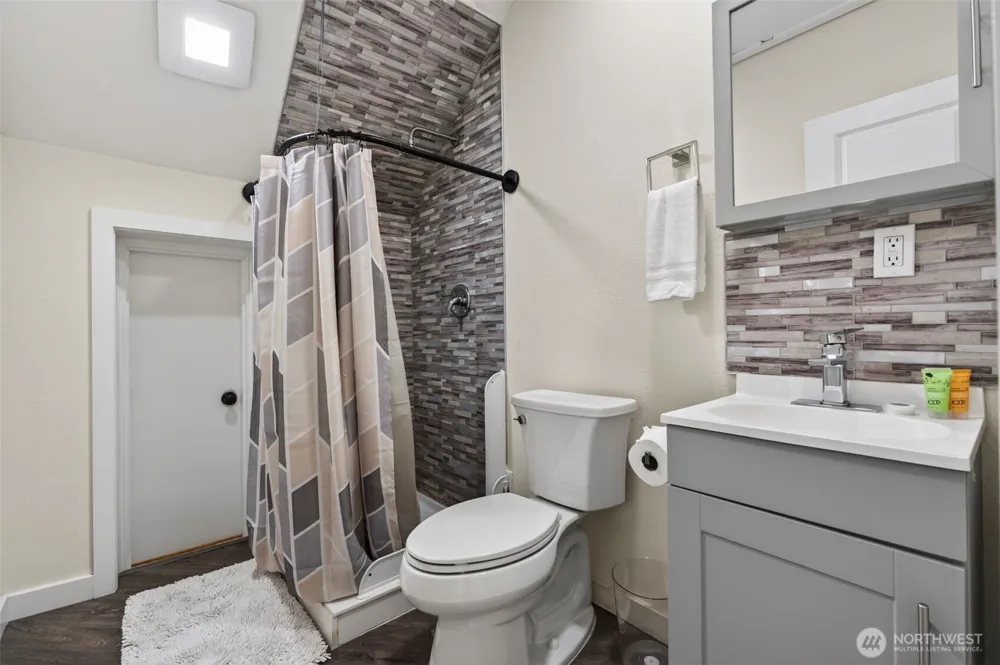 201 Tilley Avenue Centralia, WA 98531