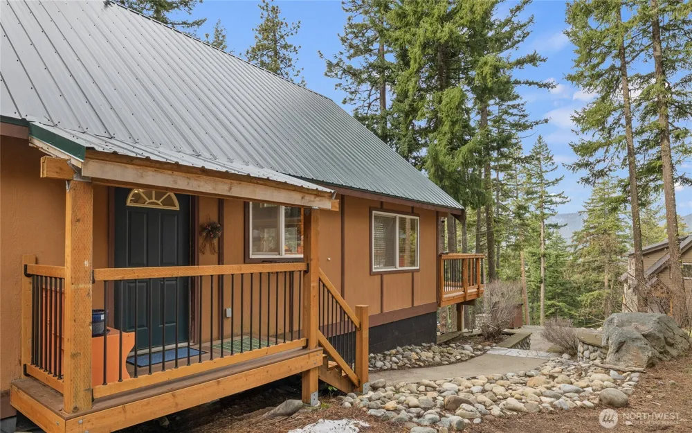 1051 Highland Loop Ronald, WA 98940
