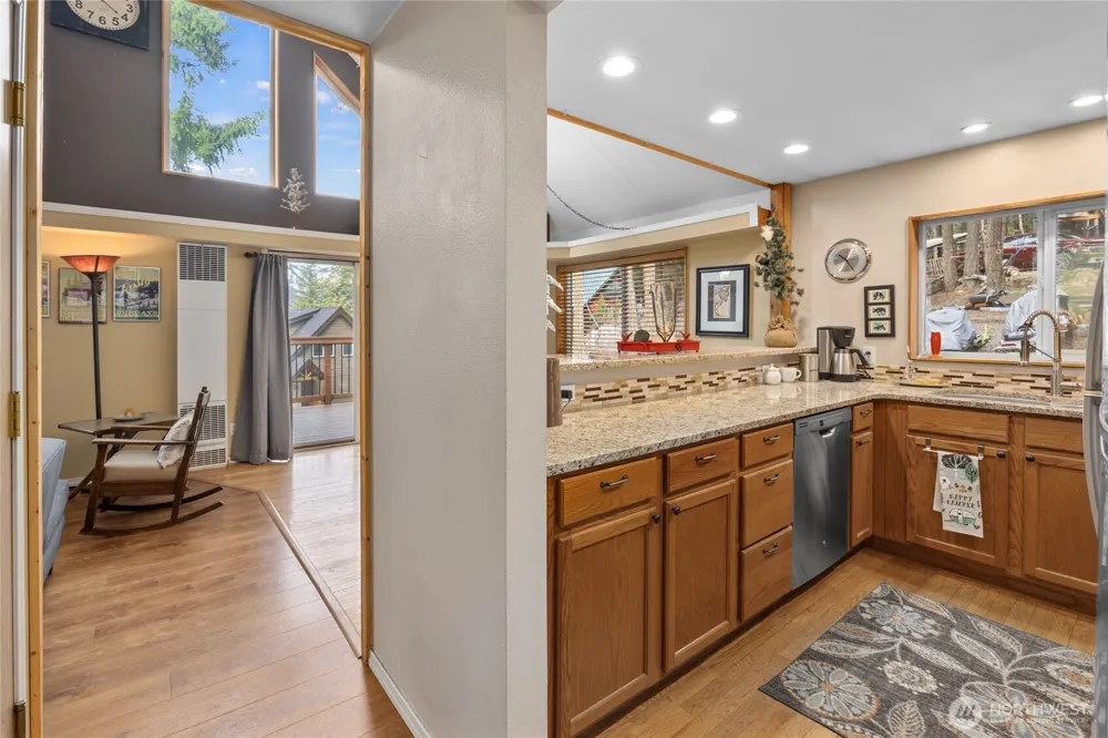 1051 Highland Loop Ronald, WA 98940