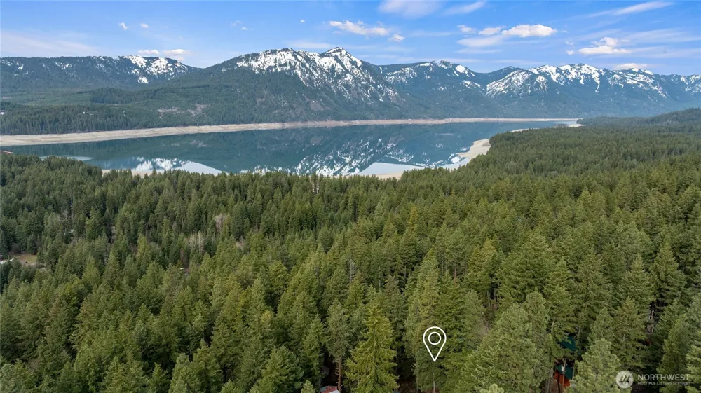 1051 Highland Loop Ronald, WA 98940
