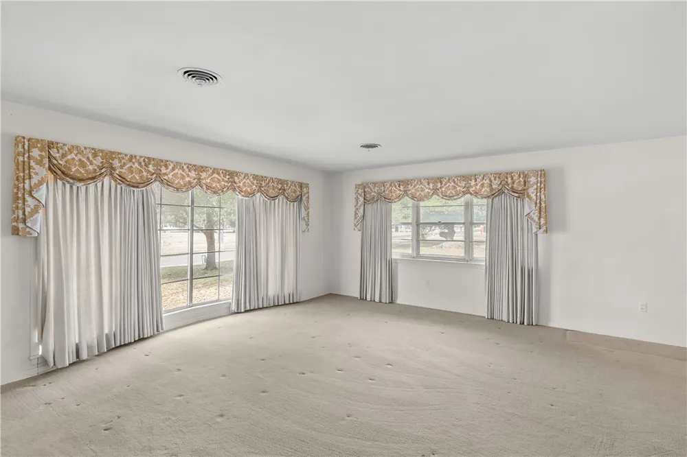 506 Maple Street Calvert, TX 77837