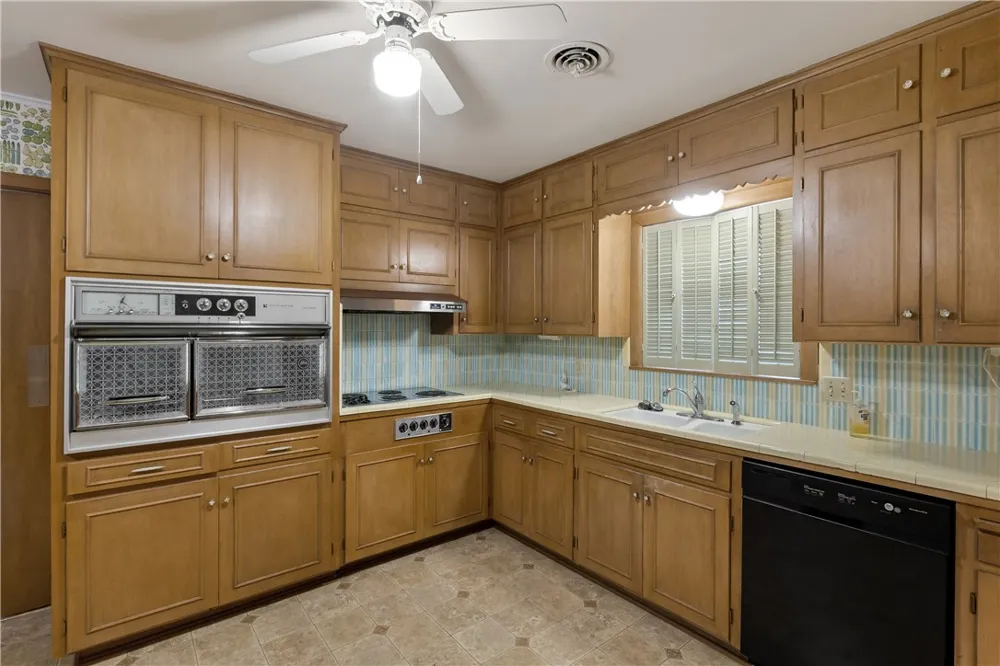 506 Maple Street Calvert, TX 77837
