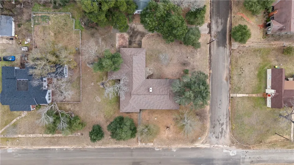 506 Maple Street Calvert, TX 77837
