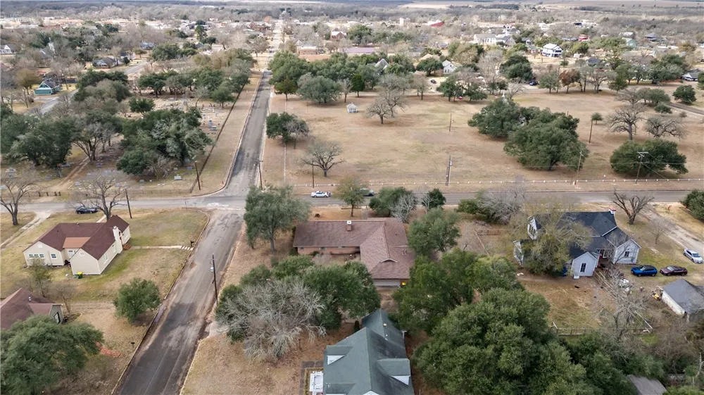 506 Maple Street Calvert, TX 77837