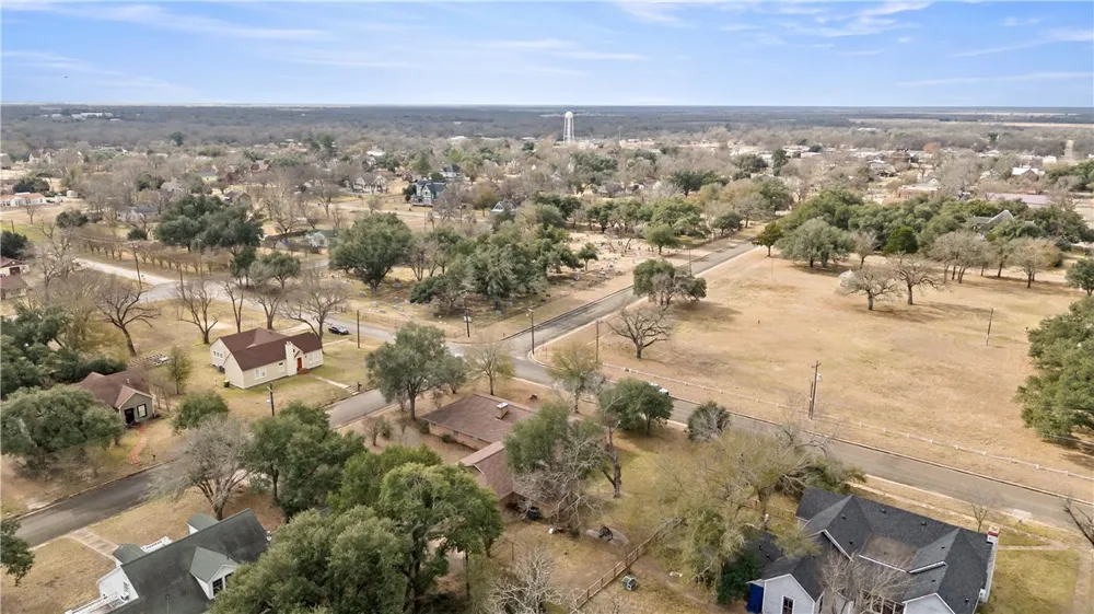 506 Maple Street Calvert, TX 77837