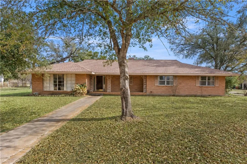 506 Maple Street Calvert, TX 77837