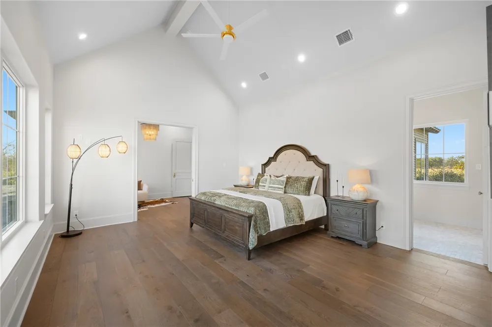 202 Blackberry Lane Washington, TX 77880