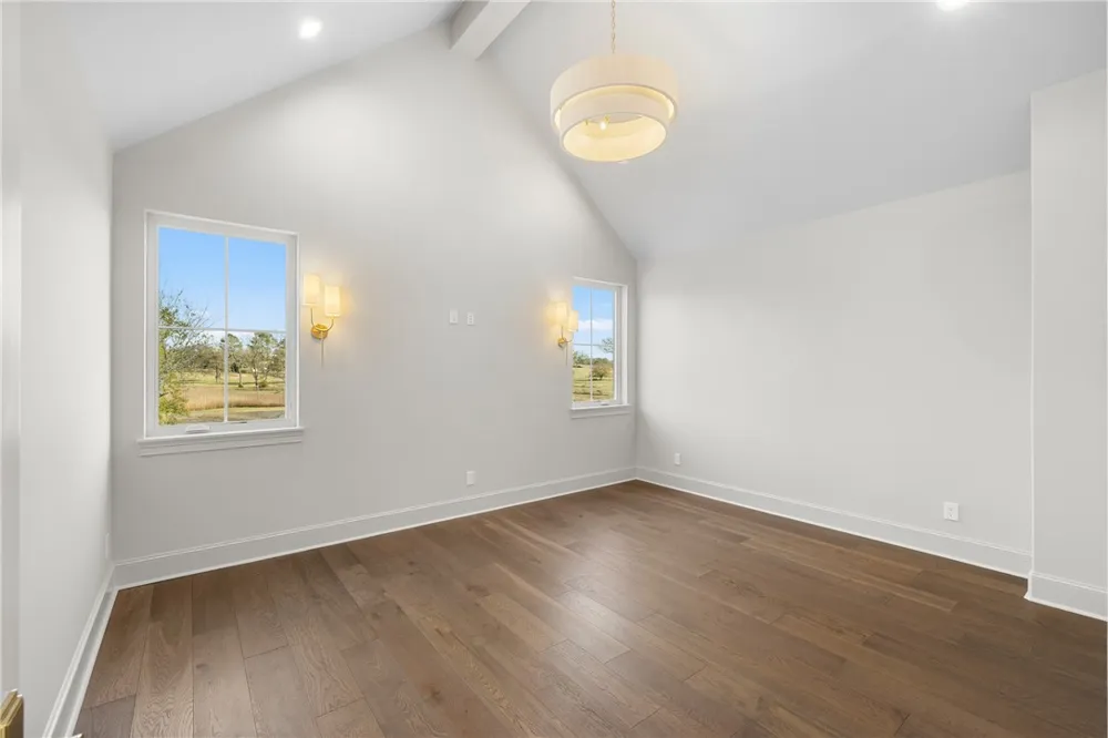 202 Blackberry Lane Washington, TX 77880