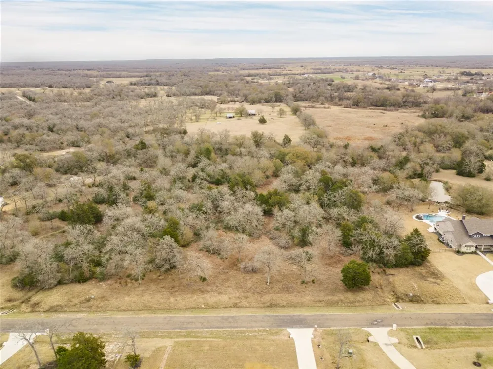 10144 Albert Drive Iola, TX 77861