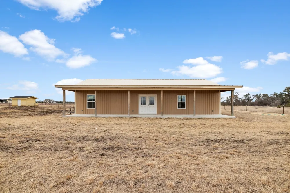 710 County Road 226 Florence, TX 76527