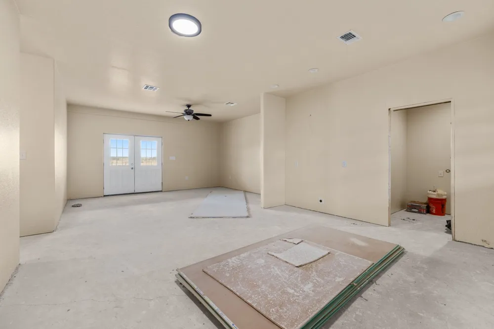 710 County Road 226 Florence, TX 76527