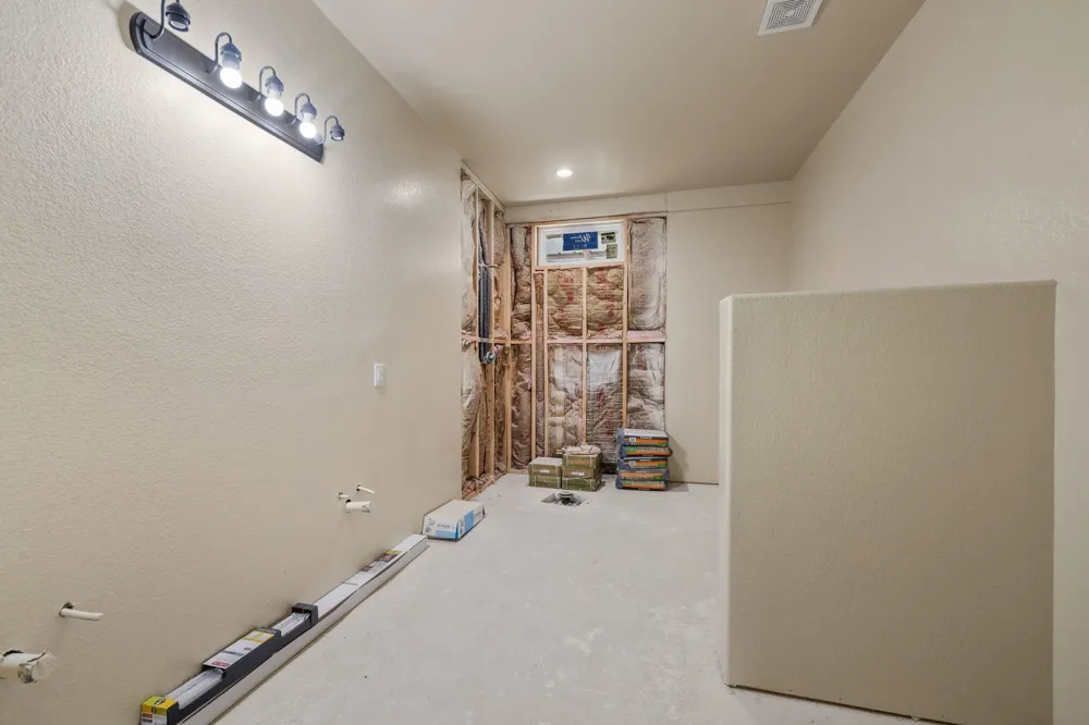 710 County Road 226 Florence, TX 76527