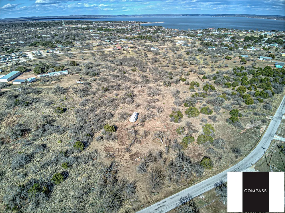 8 Lillian Dean Drive Buchanan Dam, TX 78609