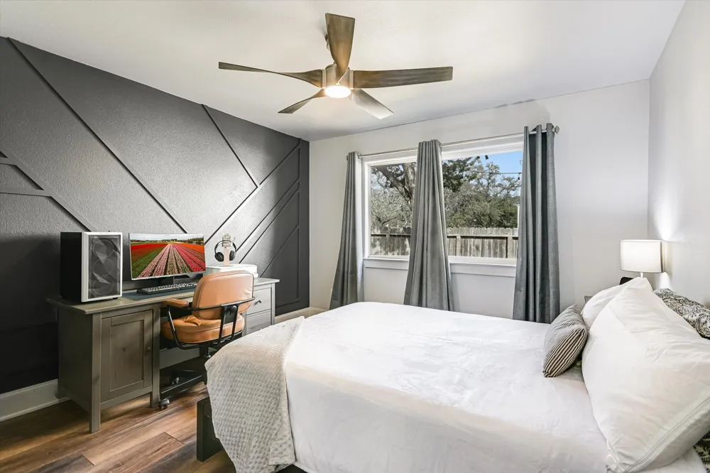 18516 Champions Circle Point Venture, TX 78645
