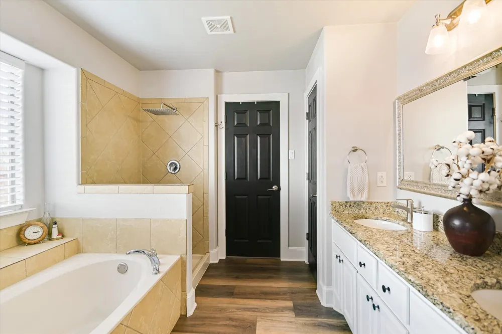 18516 Champions Circle Point Venture, TX 78645
