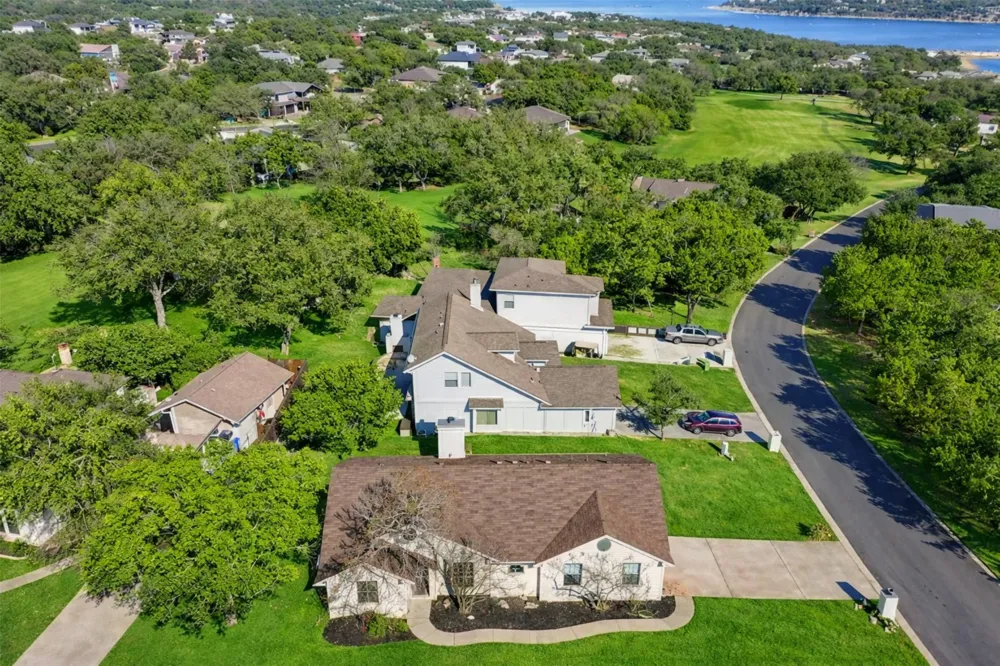 18516 Champions Circle Point Venture, TX 78645