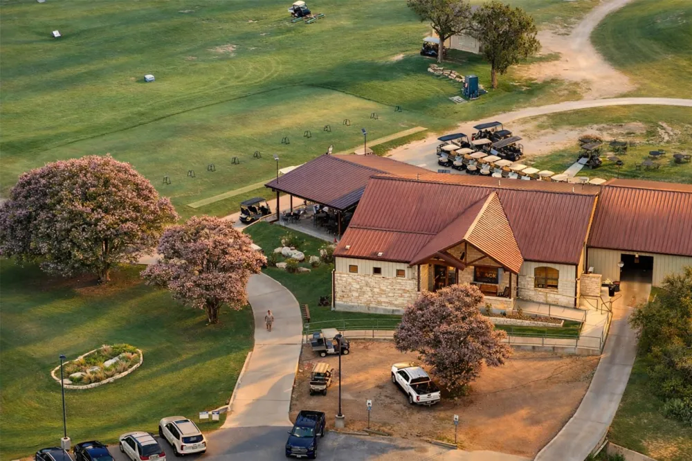 18516 Champions Circle Point Venture, TX 78645