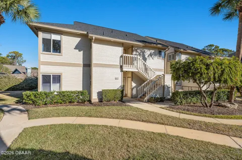 39 Magnolia Drive S