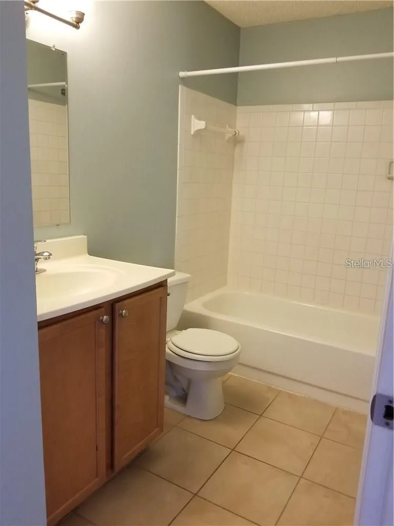 803 LAKE HAVEN SQUARE #202 Brandon, FL 33511