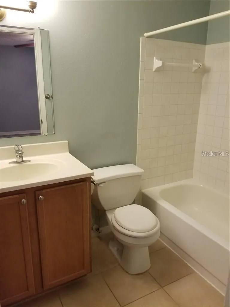 803 LAKE HAVEN SQUARE #202 Brandon, FL 33511