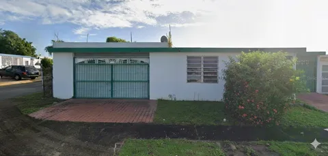 4 CALLE STREET