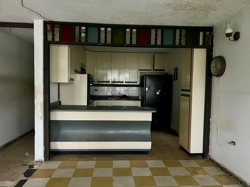 4 CALLE STREET Bayamón, PR 00961
