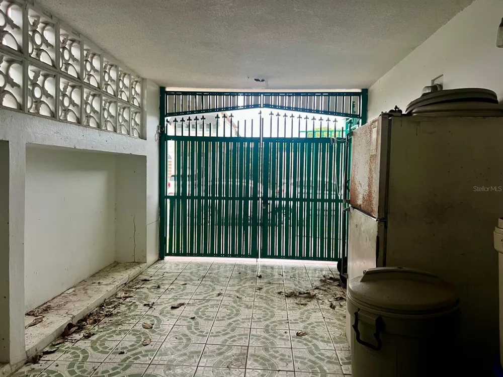 4 CALLE STREET Bayamón, PR 00961