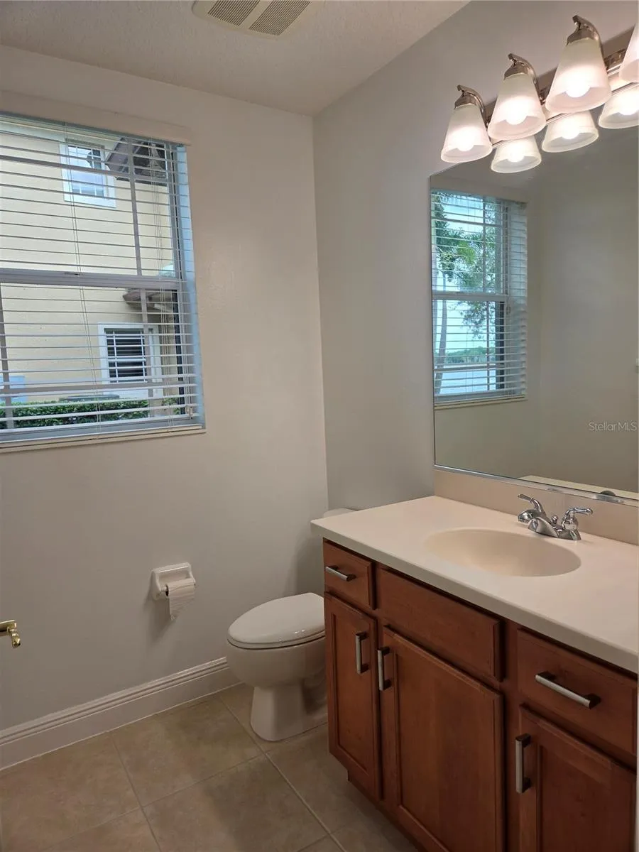 6515 MOORINGS POINT CIRCLE #102 Lakewood Ranch, FL 34202