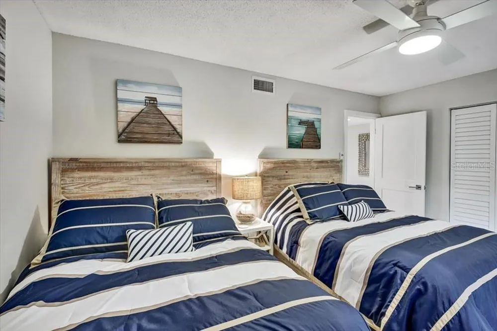 6046 W PEPPERTREE WAY #223B Sarasota, FL 34242