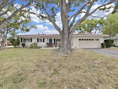 1701 LAURIE LANE