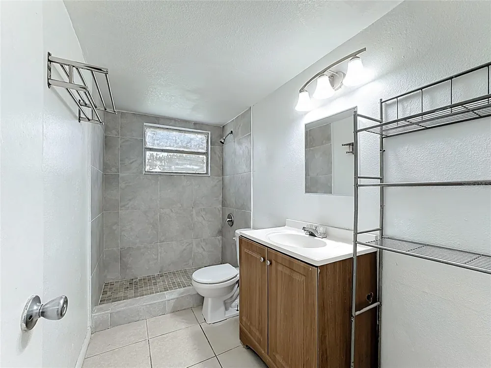 694 MICHIGAN COURT #4 St Cloud, FL 34769