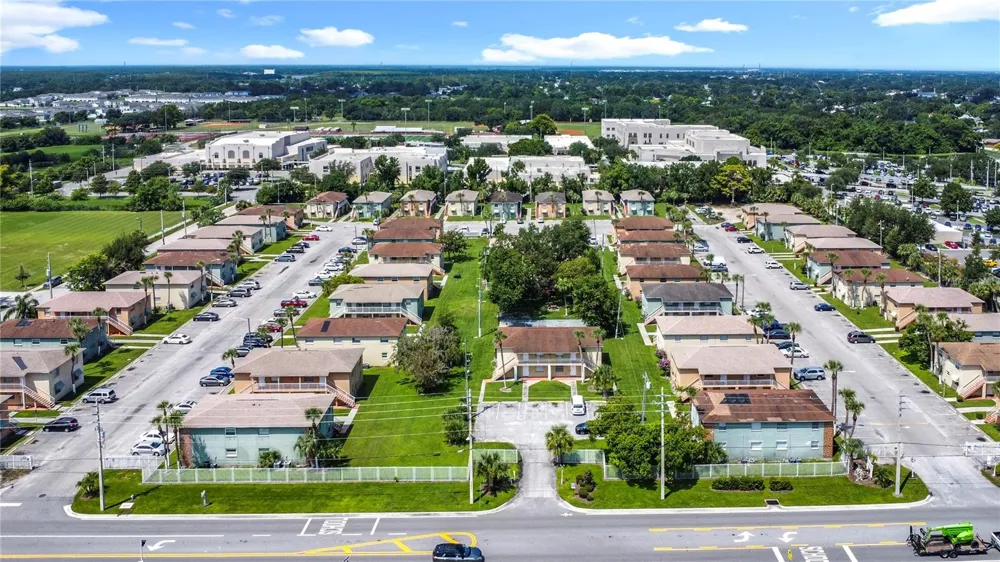 694 MICHIGAN COURT #4 St Cloud, FL 34769