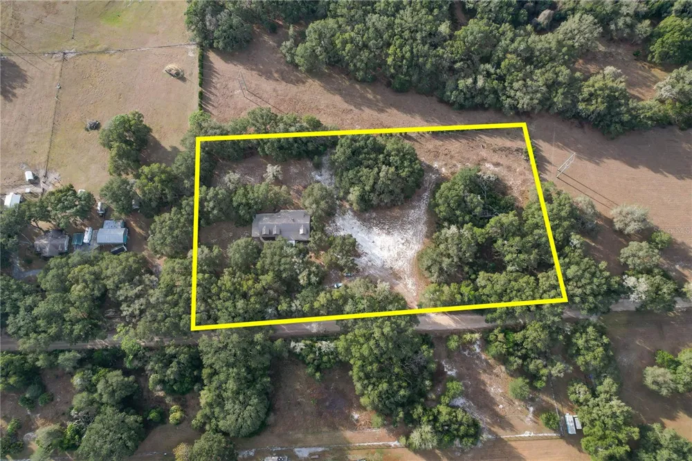 6892 SWAIN ROAD Sorrento, FL 32776