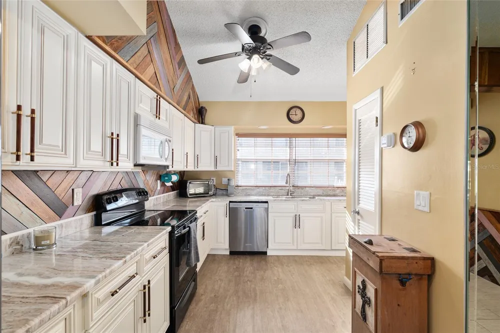 11001 SE SUNSET HARBOR ROAD #D18 Summerfield, FL 34491