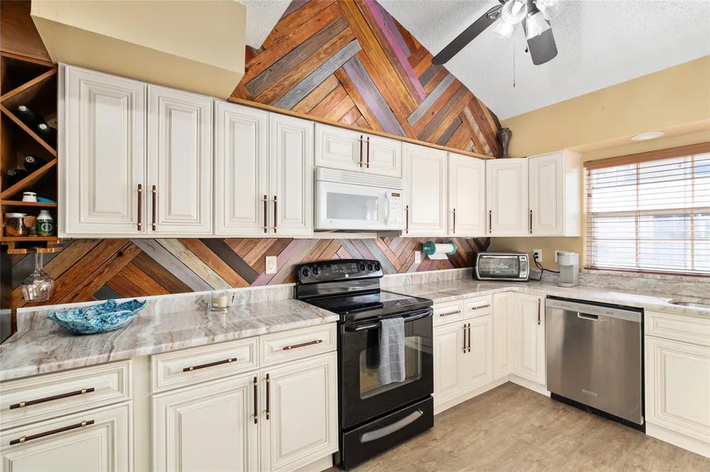 11001 SE SUNSET HARBOR ROAD #D18 Summerfield, FL 34491