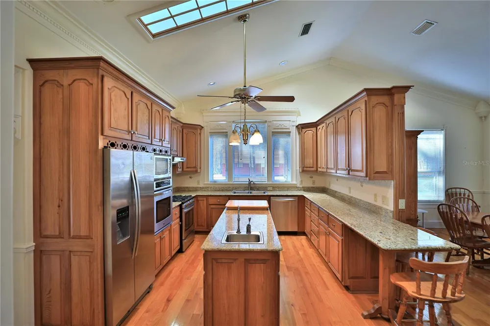 15551 NW HIGHWAY 225 Reddick, FL 32686
