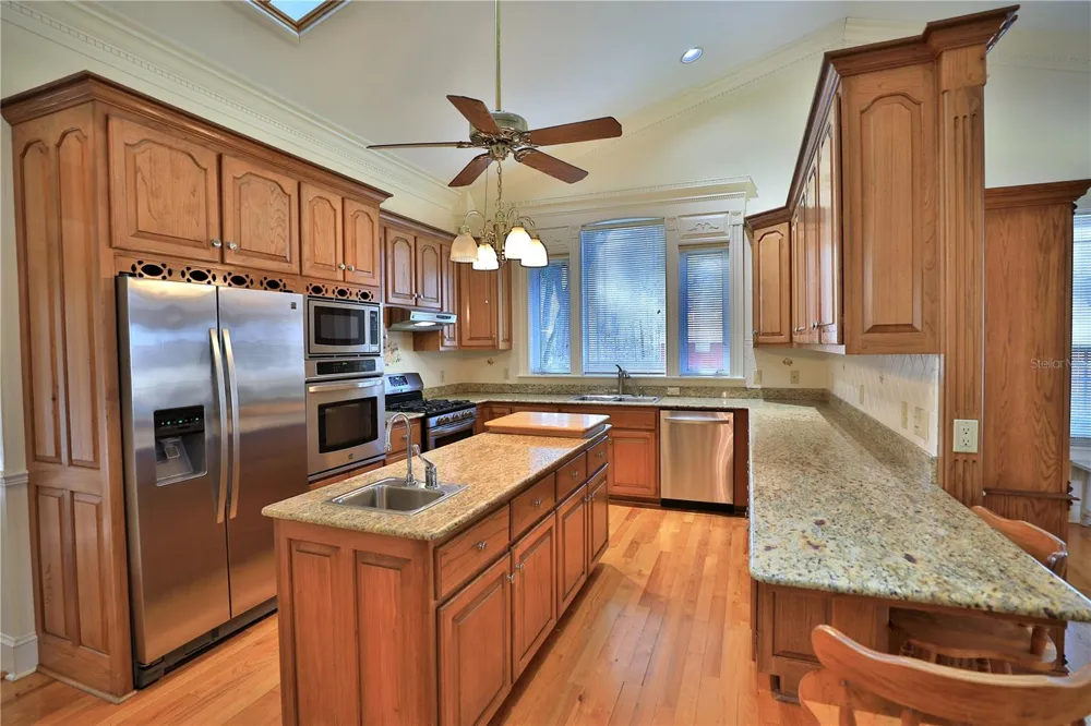 15551 NW HIGHWAY 225 Reddick, FL 32686