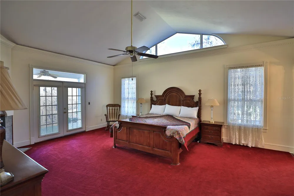 15551 NW HIGHWAY 225 Reddick, FL 32686