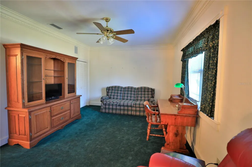 15551 NW HIGHWAY 225 Reddick, FL 32686
