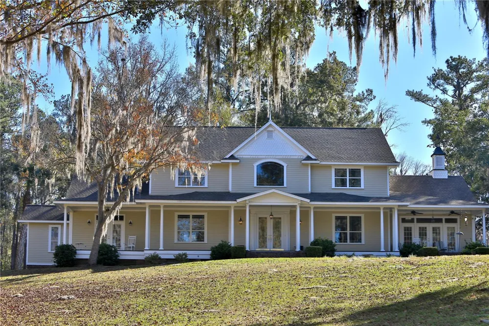 15551 NW HIGHWAY 225 Reddick, FL 32686