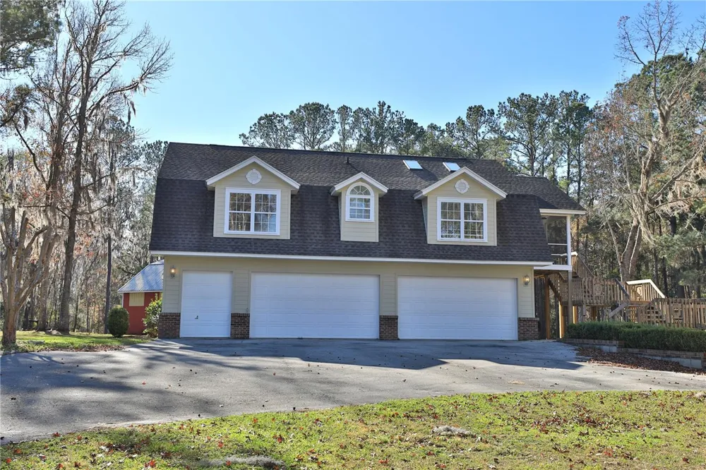 15551 NW HIGHWAY 225 Reddick, FL 32686