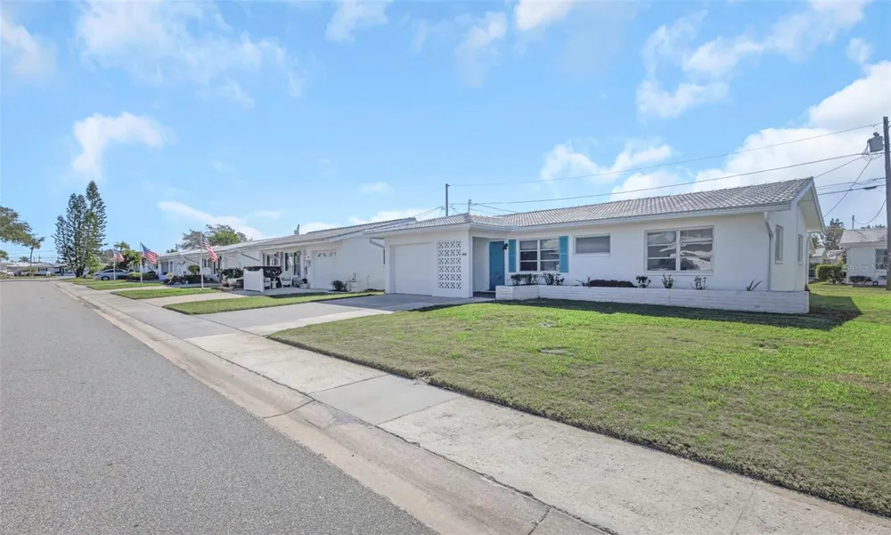 4488 100TH AVENUE Pinellas Park, FL 33782