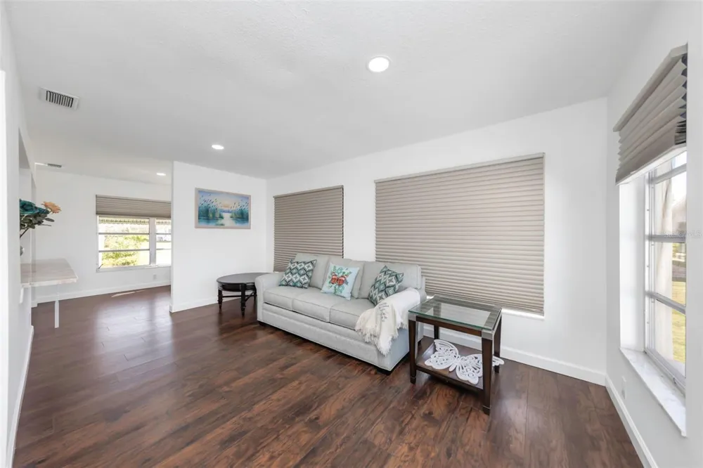 4488 100TH AVENUE Pinellas Park, FL 33782