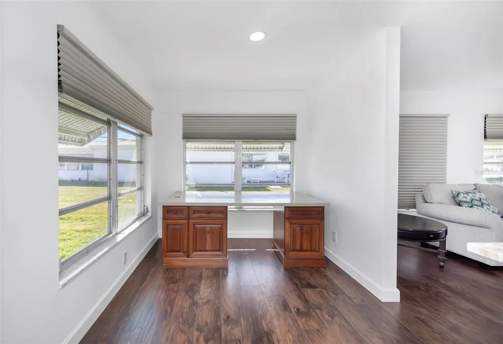 4488 100TH AVENUE Pinellas Park, FL 33782