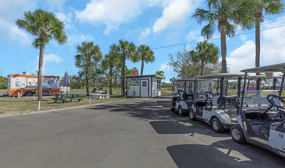 4488 100TH AVENUE Pinellas Park, FL 33782