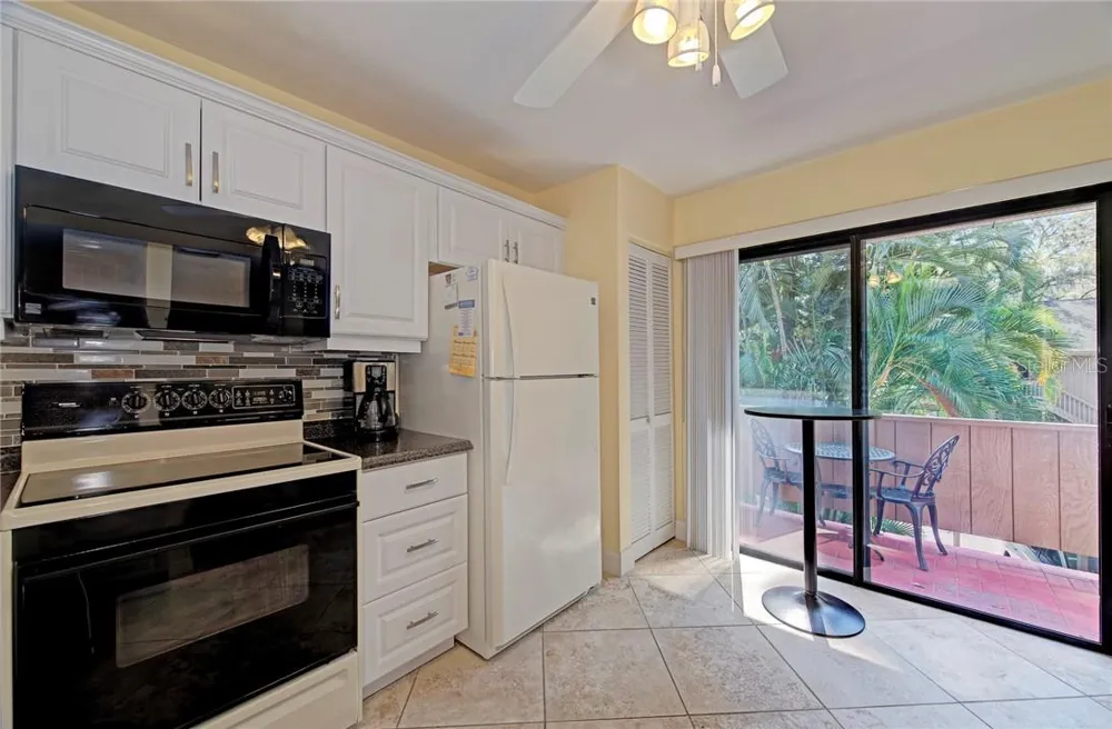 1677 BROOKHOUSE CIRCLE #BR223 Sarasota, FL 34231